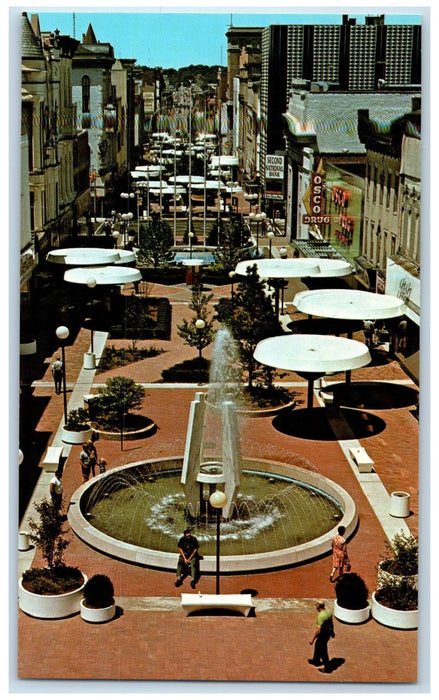 c1950 Downtown Promenade Restaurant Establishment Fountain Richmond IN Postcard