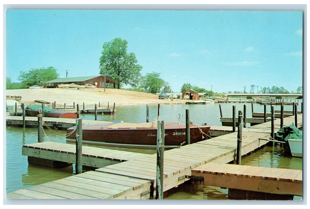 c1960's  Morse Docks At Carrigan Bridge Noblesville Indiana IN Unposted Postcard