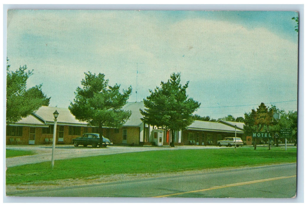1964 Maple Leaf Motel Classic Car White River Junction VT Vintage Postcard