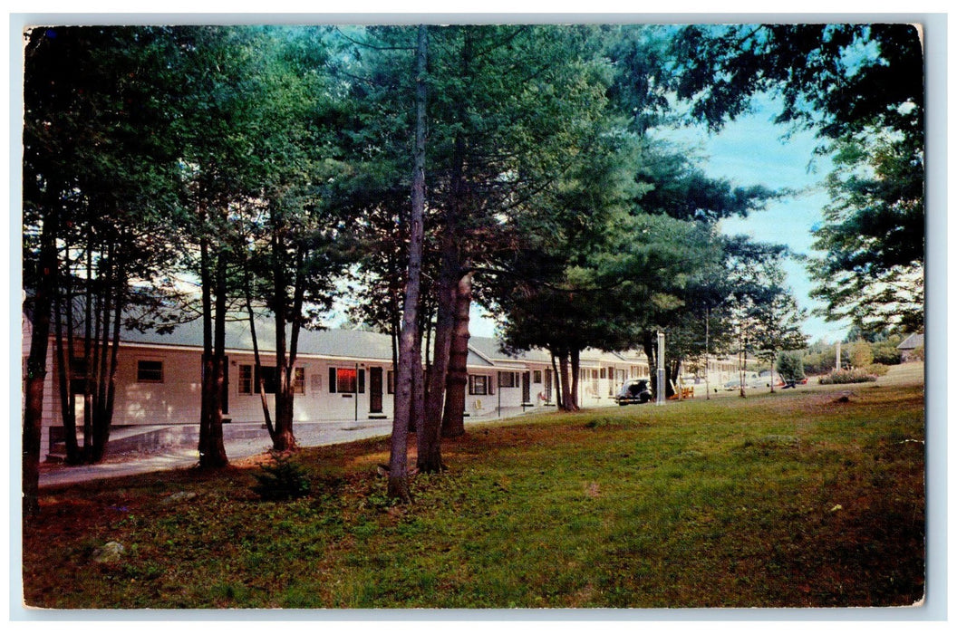 c1950 Davis Motel Housekeeping Cottages Forest Schroon Lake New York NY Postcard