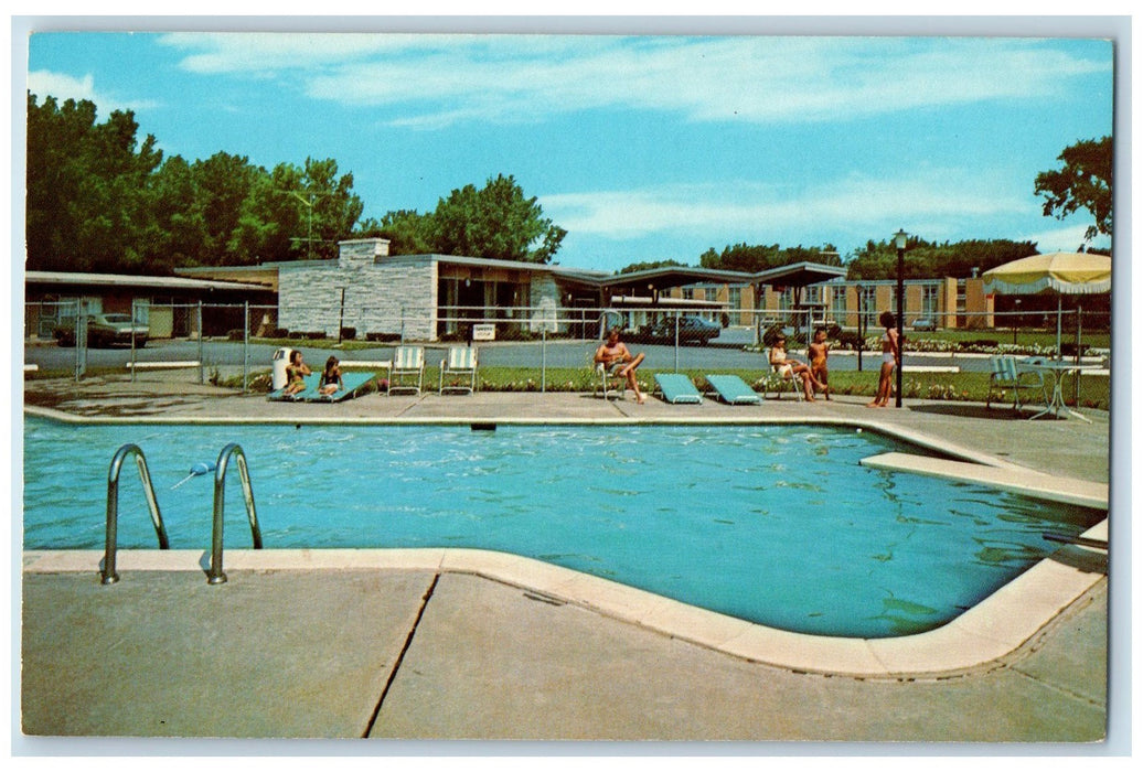 c1950's Gateway Motel Utica's Finest Restaurant Pool Utica New York NY Postcard