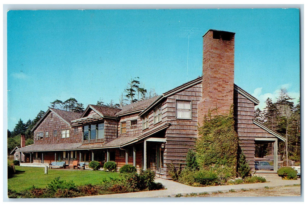 1963 Kalaloch Lodge View Restaurant Chimney Lawn Benches Washington WA Postcard