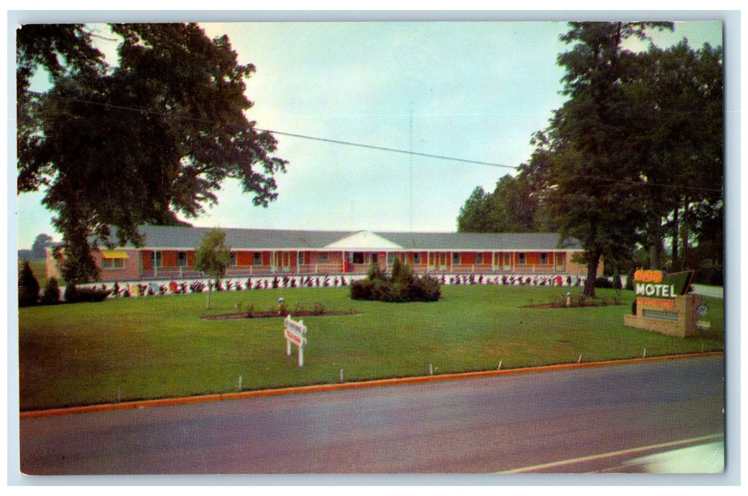 c1960's El Rey Manor Motel Roadside  Scene Brazil Indiana IN Unposted Postcard