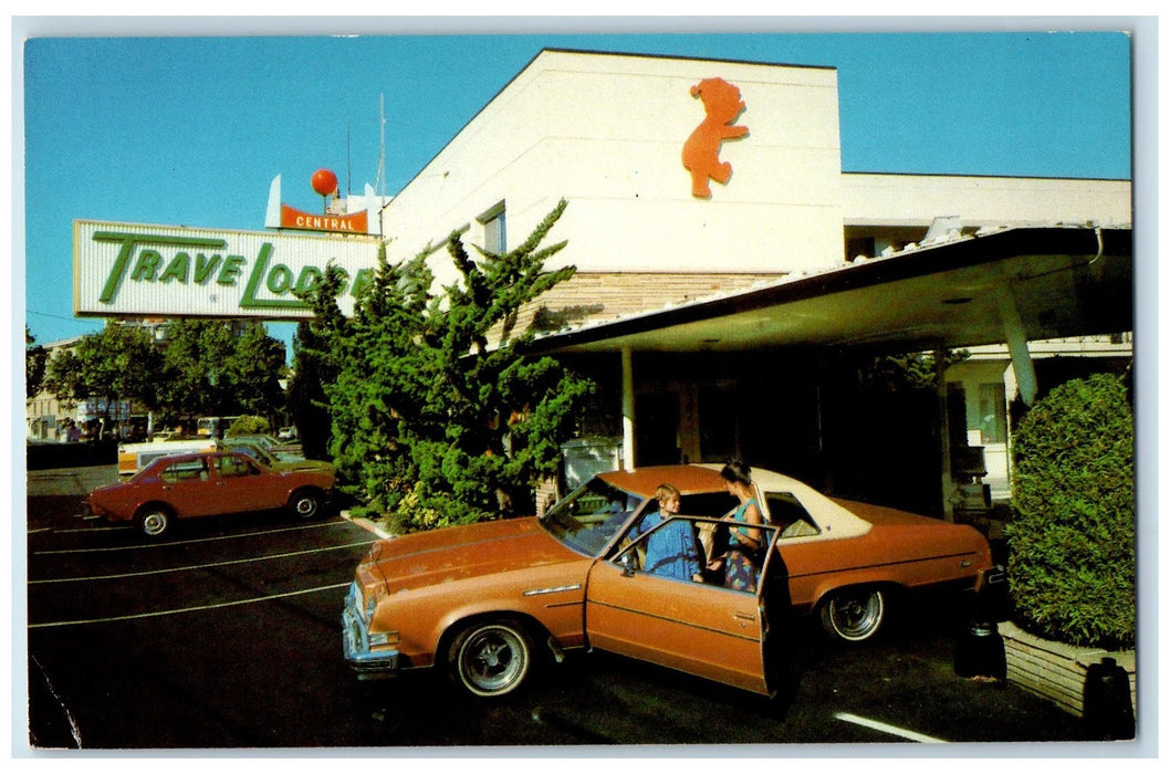 c1950's Central Travelodge Restaurant Tourist Market San Francisco CA Postcard