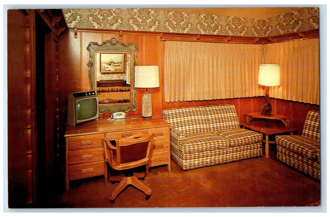 c1950's Madonna Inn Restaurant Room Interior TV Lamp San Luis Obispo CA Postcard