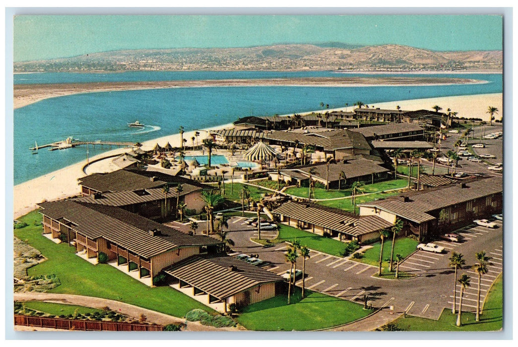 c1950 Hilton Inn View Restaurant Pool Boat Car Mission Bay San Diego CA Postcard