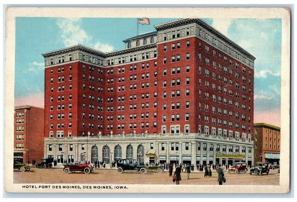 c1920's Hotel Fort Des Moines Building Restaurant Classic Cars Iowa IA Postcard