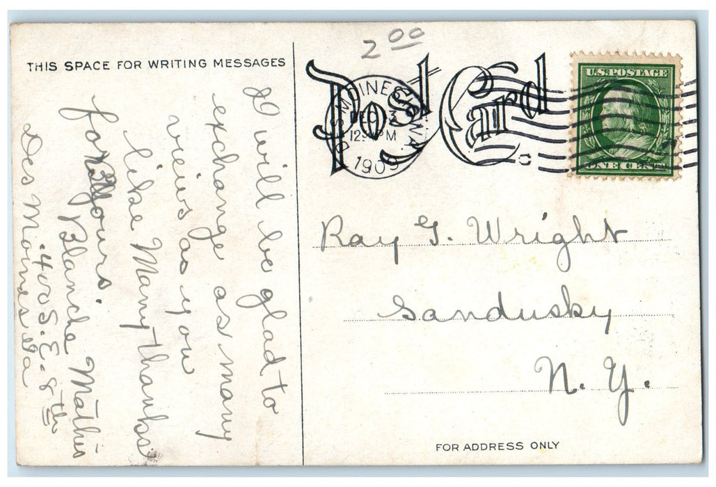 1909 State Capitol Of Iowa Building View Flag Tower Dees Moines Iowa IA Postcard
