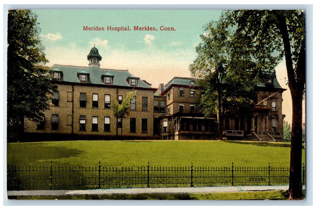 c1950 Meriden Hospital Building Greenly Ground Step Entrance Meriden CT Postcard