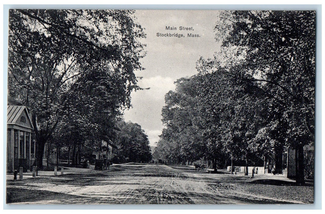 c1940s Main Street Scene Stockbridge Massachusetts MA Unposted Vintage Postcard