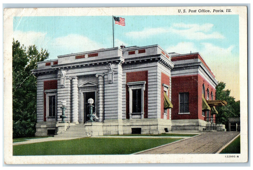 1948 United States Post Office Exterior Scene Paris Illinois IL Posted Postcard