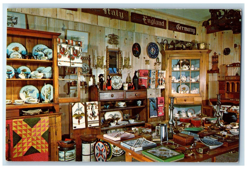 c1950's Marjory Hendrick's Water Gate Inn Gift Shop Items Washington DC Postcard