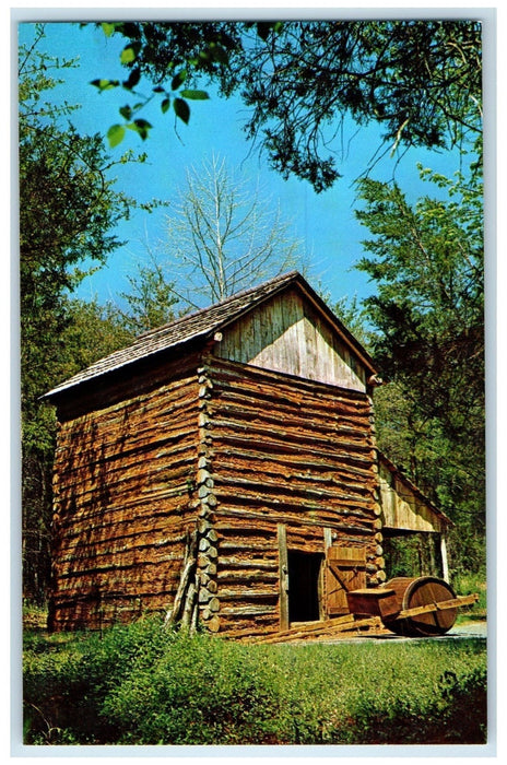 c1950 Tobacco Barn & Hogshead Roller BT Washington Roanoke Virginia VA Postcard