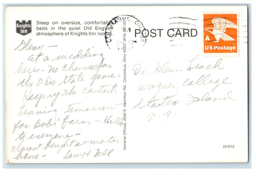 c1950 Knights Inn Room Sleep On Oversize Comfortable Beds Columbus OH Postcard
