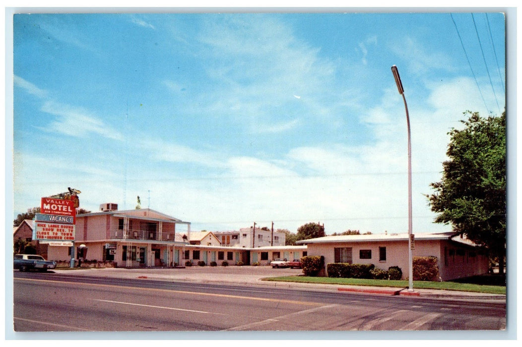 c1940s Valley Motel Exterior Roadside Las Vegas Nevada NV Unposted Cars Postcard