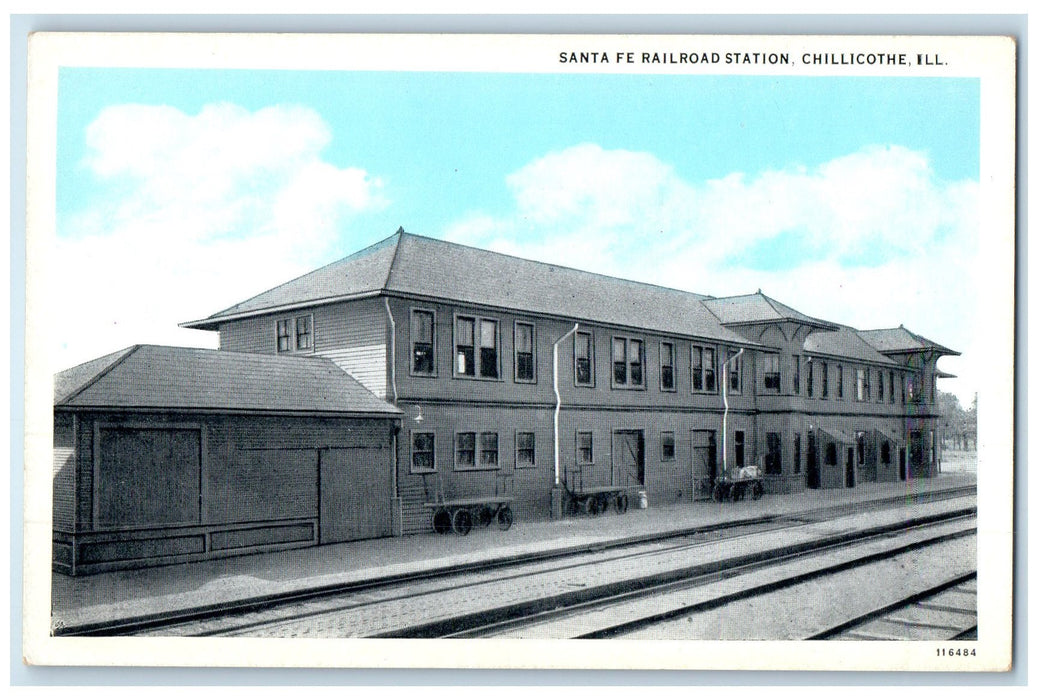 c1940s Santa Fe Railroad Station Scene Chillicothe Illinois IL Unposted Postcard