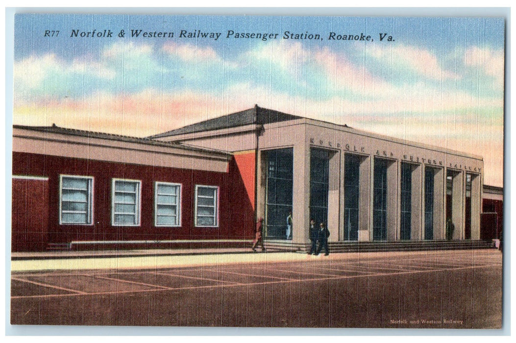 c1940 Norfolk & Western Railway Passenger Station Roanoke Virginia VA Postcard