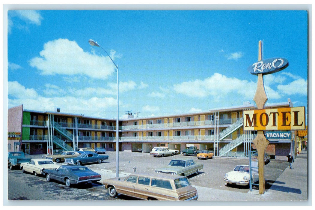 c1960s Reno Motel Exterior Roadside Reno Nevada NV Unposted Parking Lot Postcard