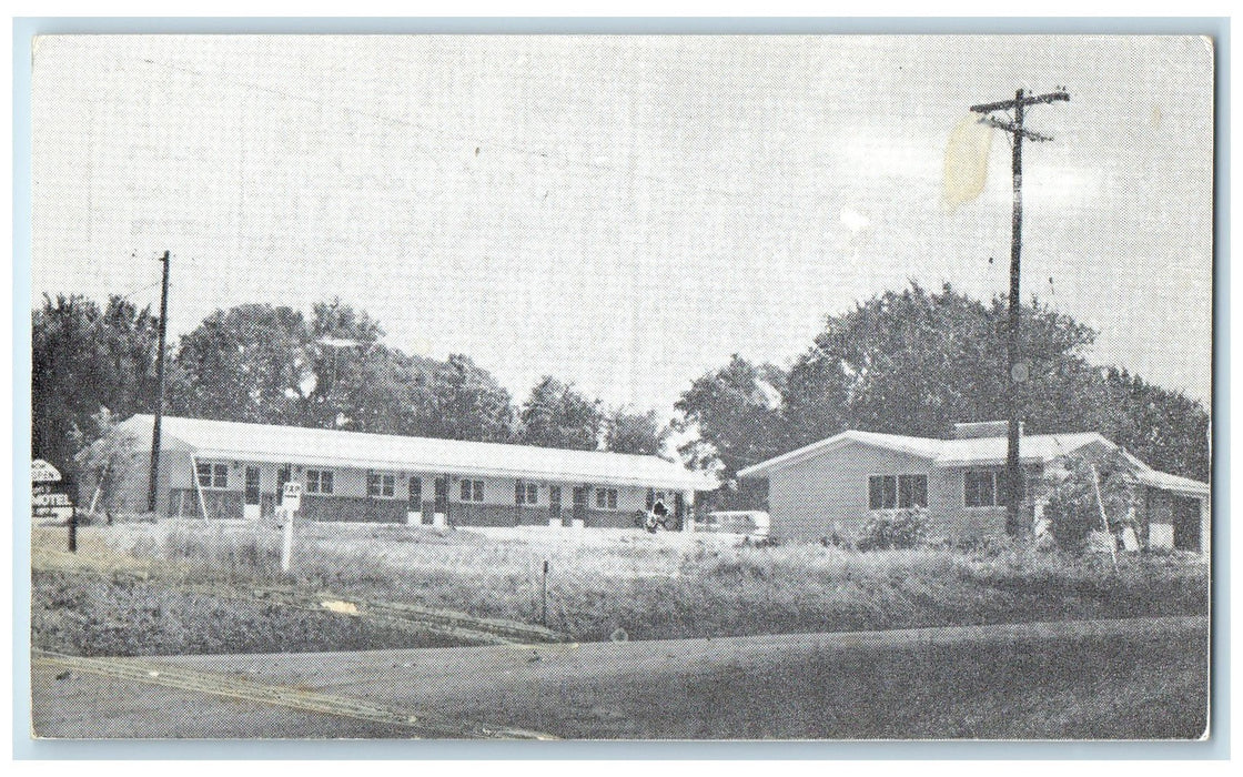 c1960s Gorton's Motel Exterior Roadside Tecumseh Nebraska NE Unposted Postcard