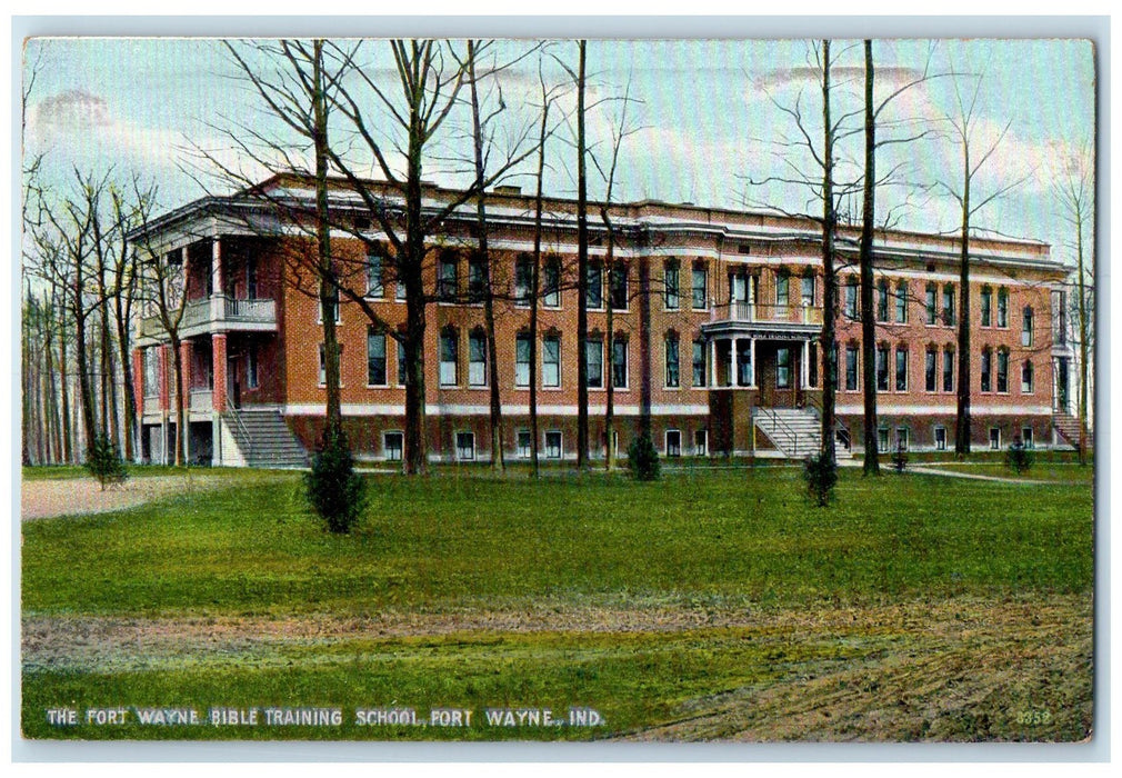 c1940s The Fort Wayne Bible Training School Fort Wayne Indiana IN Trees Postcard