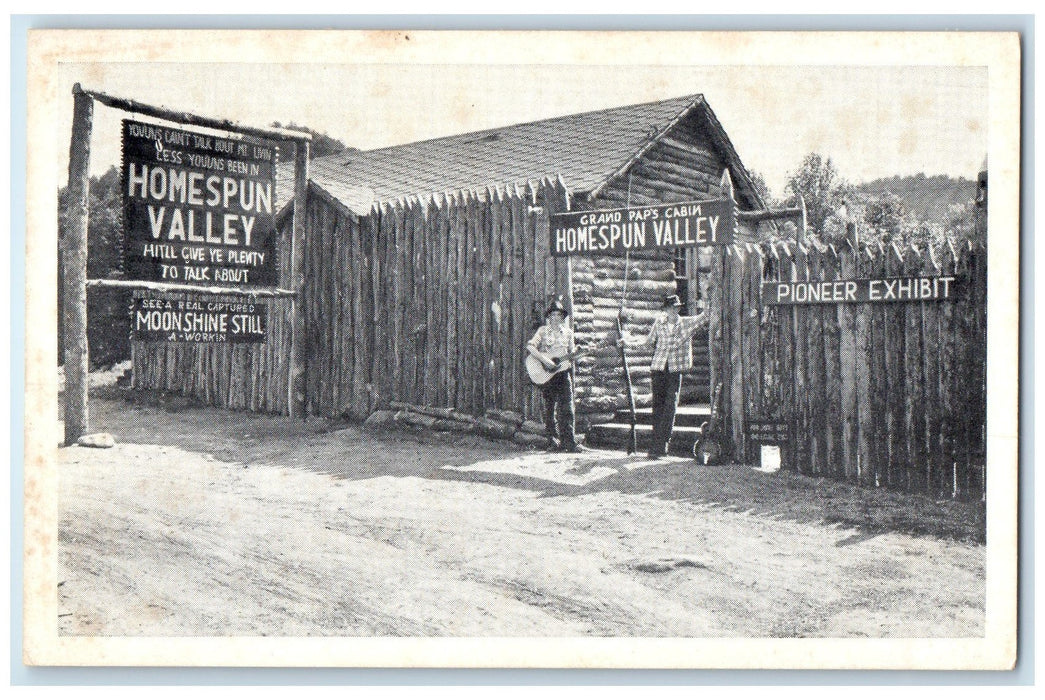 c1940's Homespun Valley An Exhibit On Mountain Gatlinburg Tennessee TN Postcard