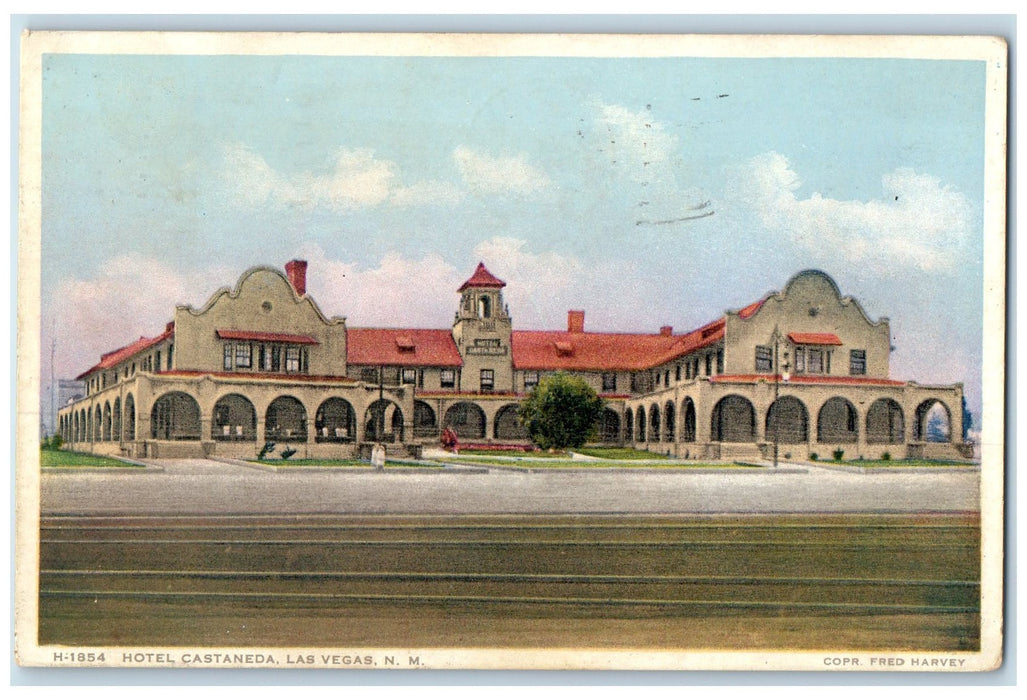 1934 Hotel Castaneda Exterior Roadside Scene Las Vegas New Hampshire NH Postcard