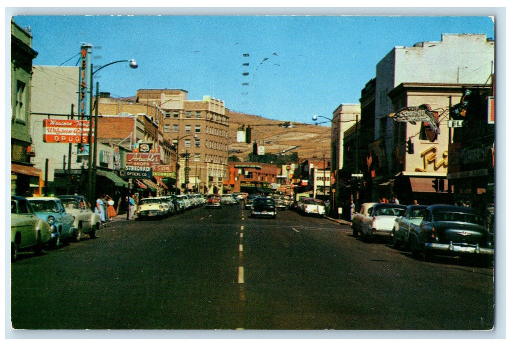 c1940 Main Street Classic Car Downtown Building Klamath Falls Oregon OR Postcard