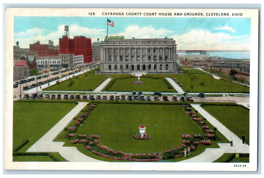 c1920's Cuyahoga County Court House & Grounds Park Cleveland Ohio OH Postcard