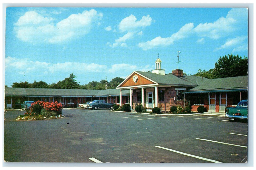 c1950 Elm Motel Restaurant Classic Car Parking Hartford Connecticut CT Postcard
