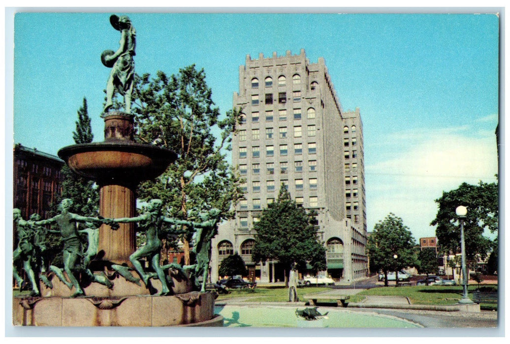 c1950's Chamber Of Commerce Building Fountain Indianapolis Indiana IN Postcard