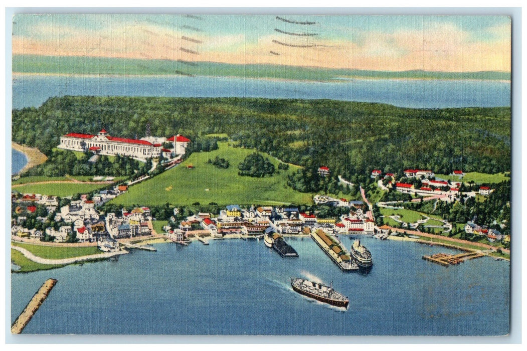 1944 Grand Hotel Largest Summer Hotel Mackinac Island MI Unposted Boats Postcard