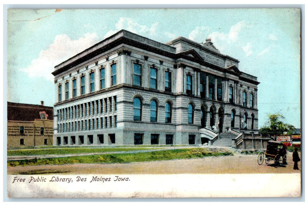 c1905's Free Public Library Exterior Carriage Scene Des Moines Iowa IA Postcard