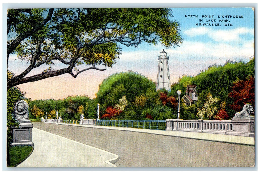 c1940 North Point Lighthouse In Lake Park Tower Milwaukee Wisconsin WI Postcard