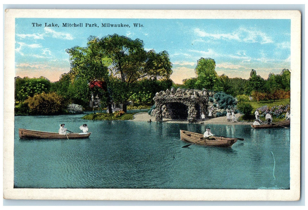 c1920's The Lake Mitchell Park Tourists Boating Milwaukee Wisconsin WI Postcard
