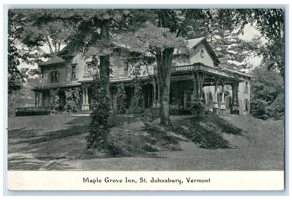 c1940's Maple Grove Inn Exterior View St. Johnsbury Vermont VT Unposted Postcard