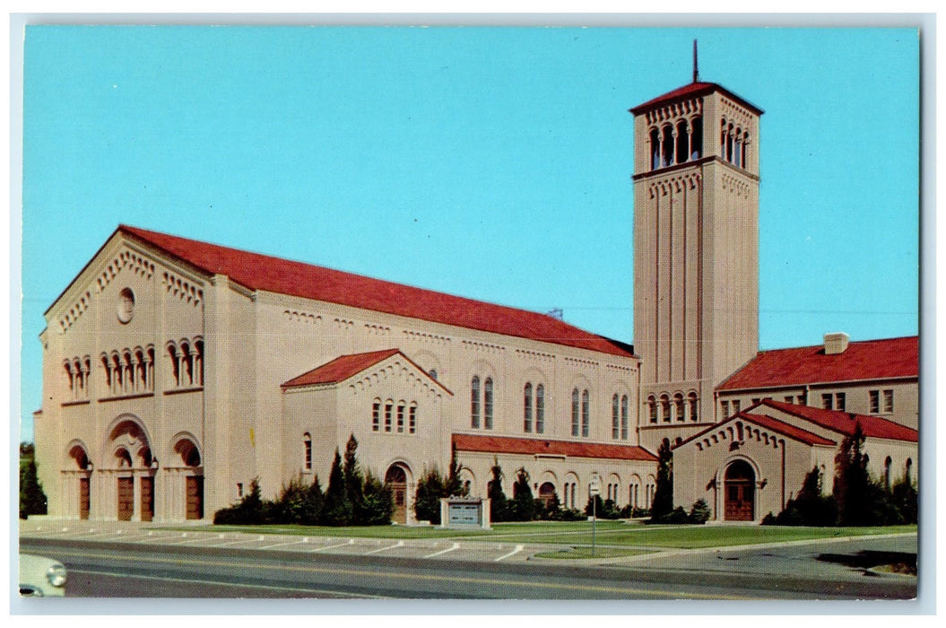 c1960's Broadway Church Of Christ Exterior Lubbock Texas TE Unposted Postcard