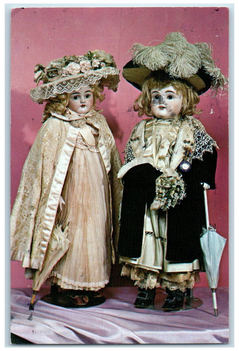 1985 Antique Dolls Milwaukee Public Museum View Milwaukee Wisconsin WI Postcard