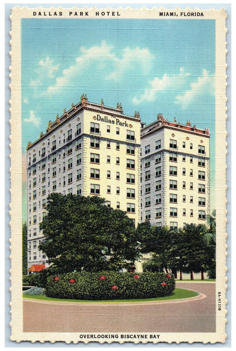 c1940s The Dallas Park Hotel Exterior Miami Florida FL Unposted Trees Postcard