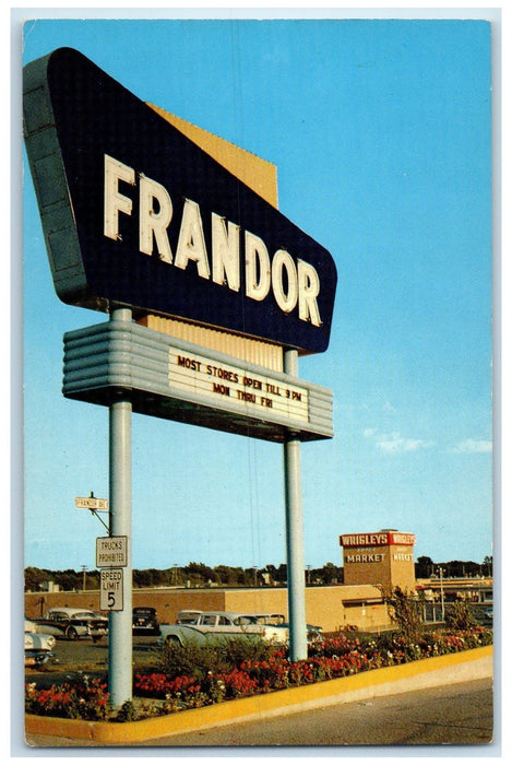 c1950 Frandor Shopping Center Market Car Park East Lansing Michigan MI Postcard