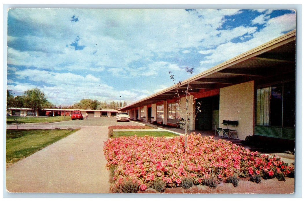 c1940's Hotel Winnemucca Exterior Winnemucca Nevada NV Unposted Flowers Postcard