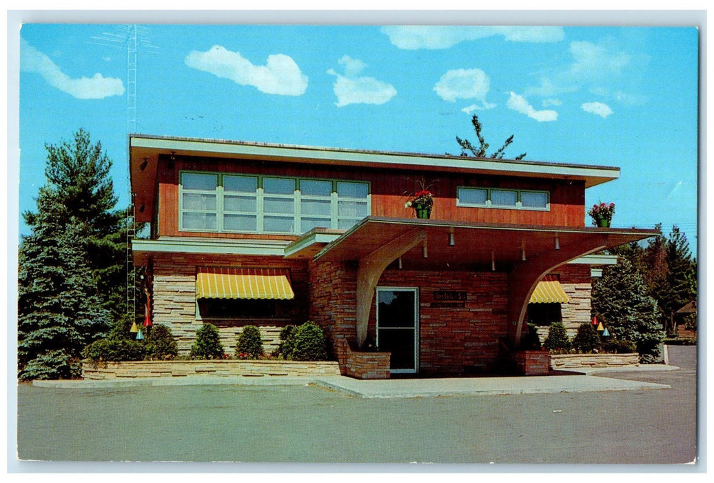 1963 Wilbern's Restaurant & Cocktail Lounge Wisconsin Rapids WI Posted Postcard