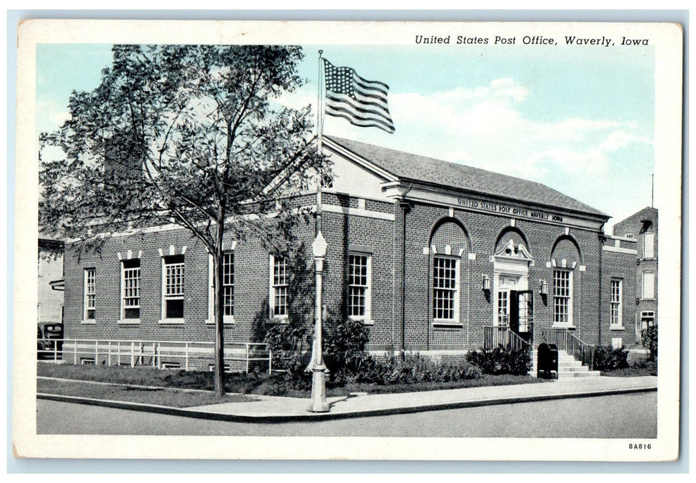 c1940's United States Post Office Exterior Roadside Waverly Iowa IA Postcard