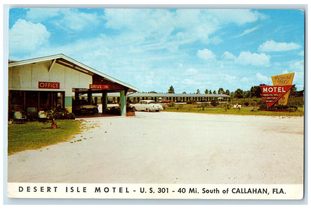 1961 Desert Isle Motel Exterior Roadside Callahan Florida FL Posted Car Postcard