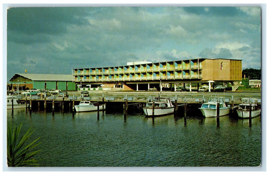 c1960s Lafayette Motor Hotel Granby St. Bridge Norfolk Virginia VA Boat Postcard