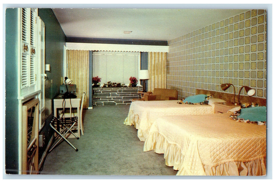 c1950 Kirby's Motel Ultra Modern Restaurant West Of Rochester New York Postcard