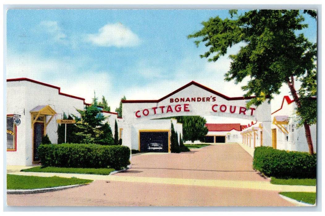 1958 Bonander's Cottage Court Roadside Bozeman Montana MT Posted Trees Postcard