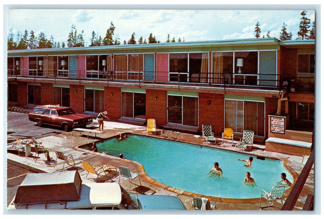 1971 Desert Inn Motel West Yellowstone Montana MT Posted Swimming Pool Postcard