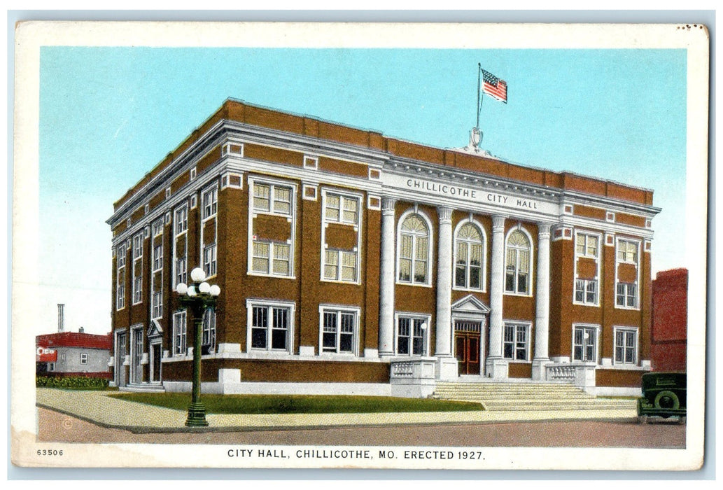 c1940's City Hall Exterior Roadside Chillicothe Missouri Unposted Flag Postcard