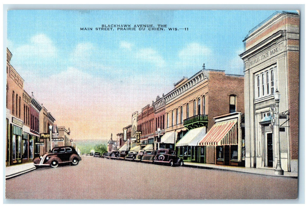 c1940 Blackhawk Avenue Main St. Classic Car Prairie Du Chien Wisconsin Postcard