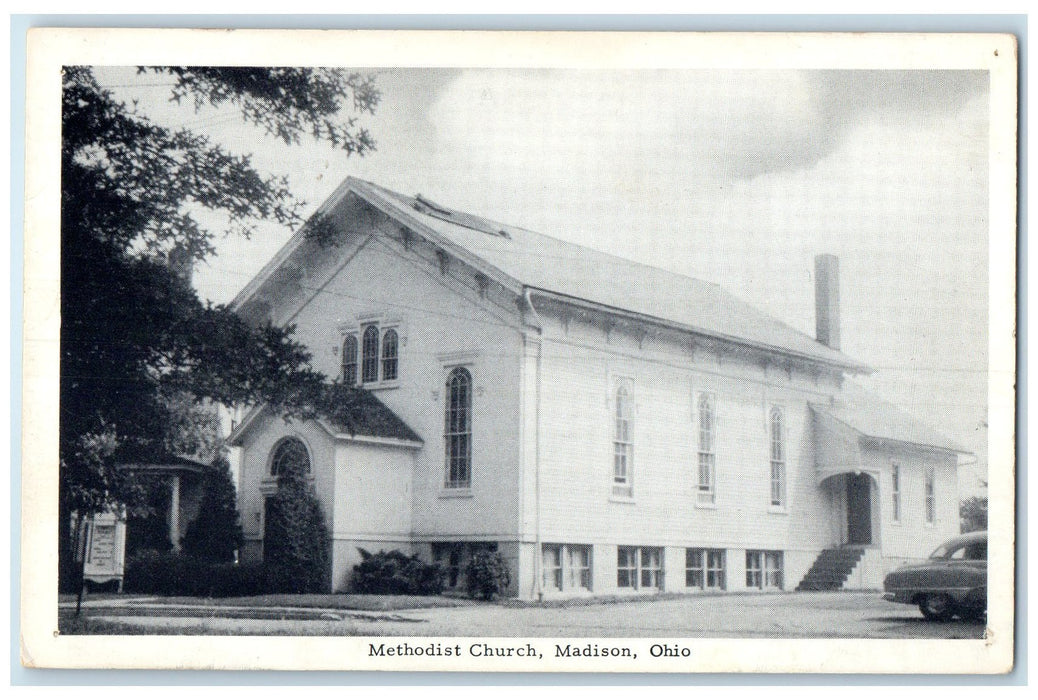 c1960's Methodist Church Exterior Roadside Madison Ohio OH Unposted Postcard